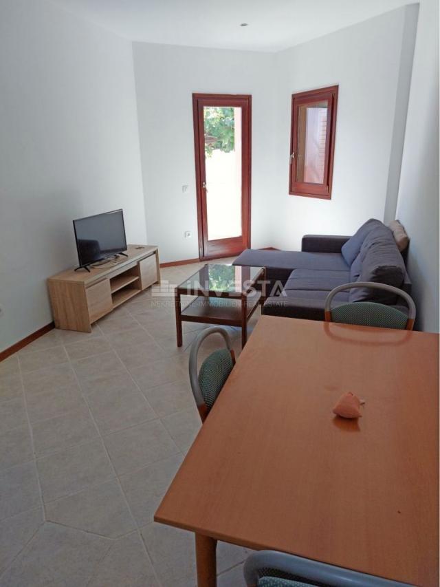 Poreč, two-room apartment on the ground floor, 61+28 m2, top location, OPPORTUNITY!