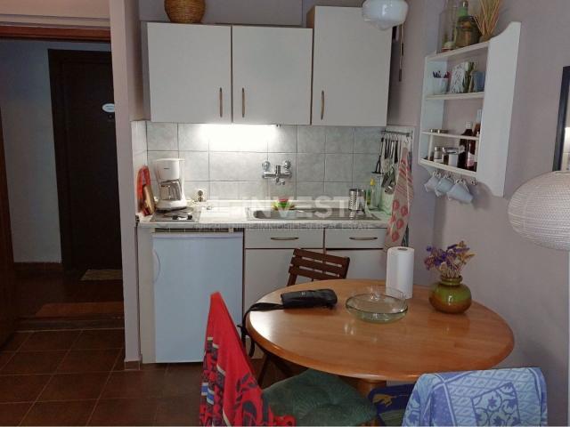 Červar-Porat, two-story apartment 47 m2, 2 bedrooms, 150m from the sea