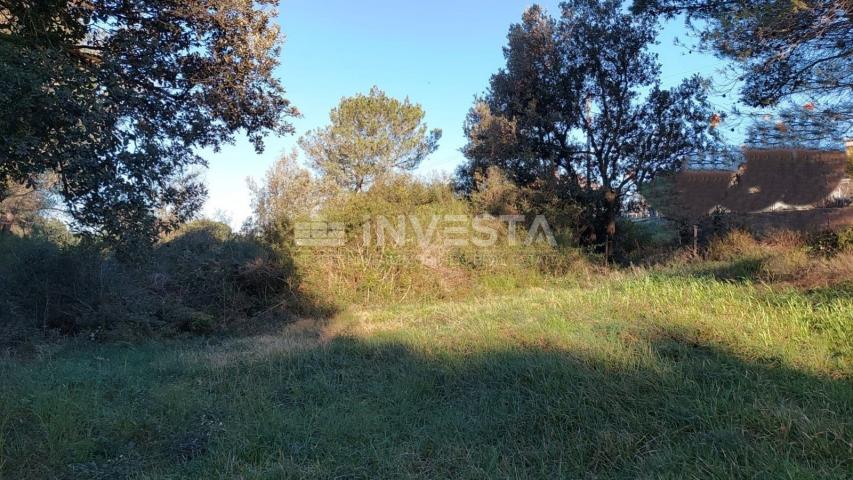 Pula - attractive building plots 200 meters from the sea