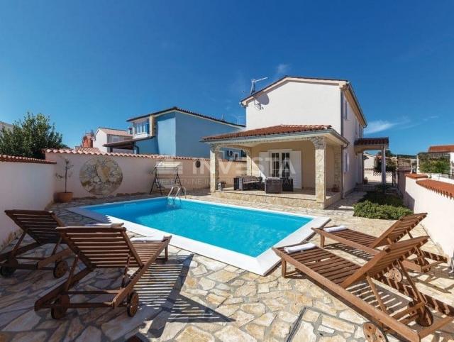 Barbariga, furnished detached house with pool and garage