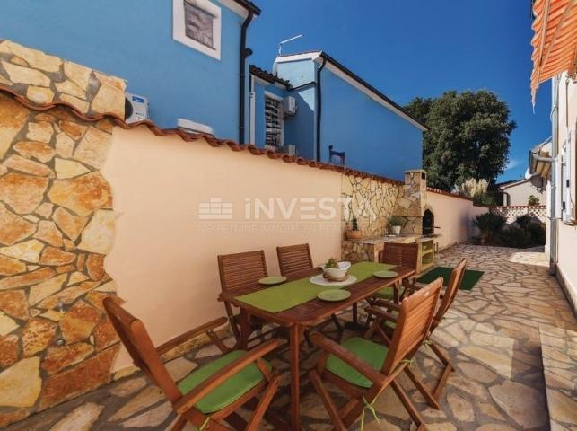 Barbariga, furnished detached house with pool and garage