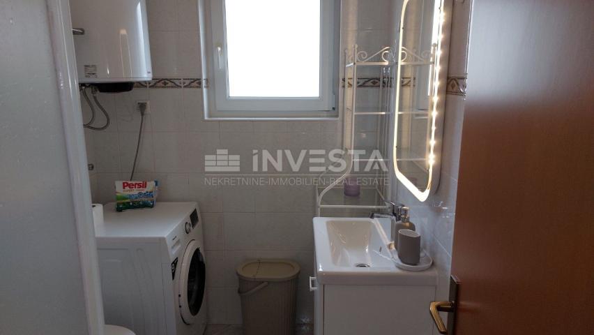 Novigrad, Wohnung 52 m², zwei Schlafzimmer, Parkplatz