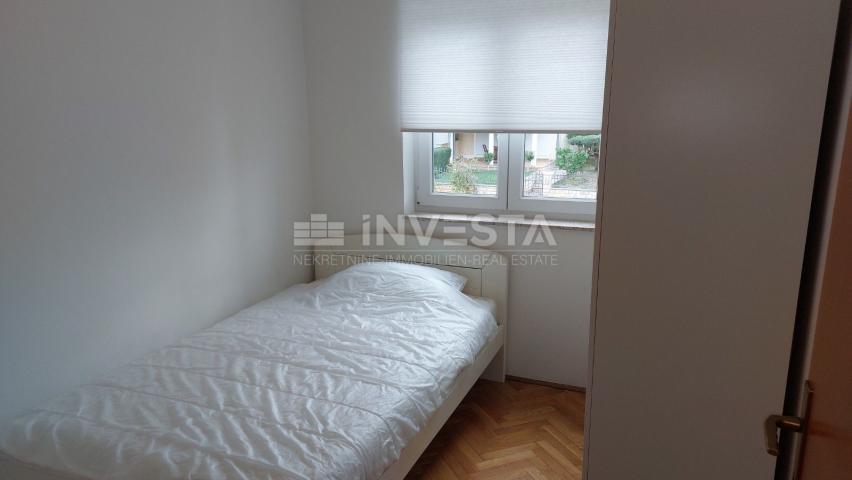 Novigrad, Wohnung 52 m², zwei Schlafzimmer, Parkplatz