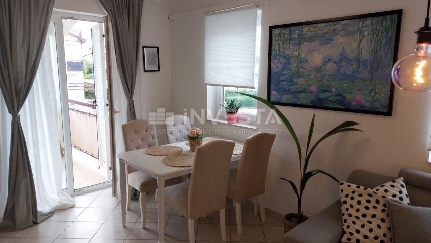 Novigrad, Wohnung 52 m², zwei Schlafzimmer, Parkplatz