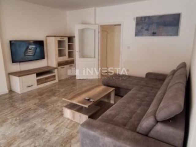 Poreč, apartment 100 m², three bedrooms, terraces, parking