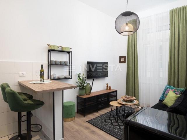 Pula Zentrum, Renovierte Wohnung 32 m², 2. Etage, Österreich-Ungarisches Gebäude