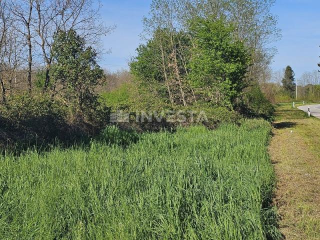 Pula area - 14,000 m² of construction land in the industrial zone