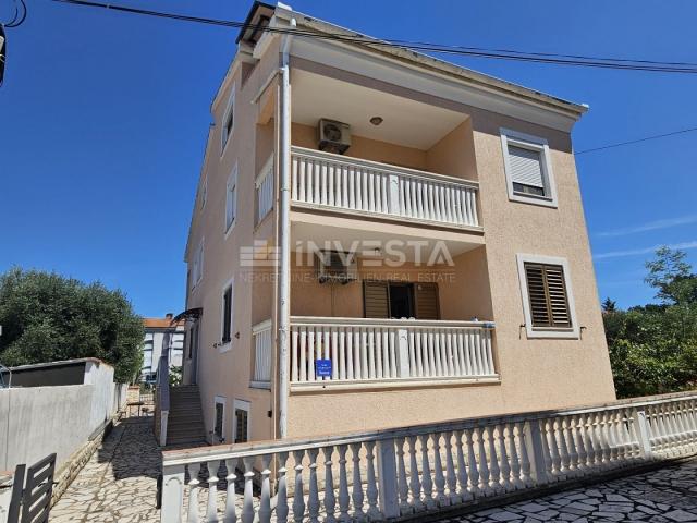 Croatia, Istria, Medulin center, quality apartment house 510 m², near the sea