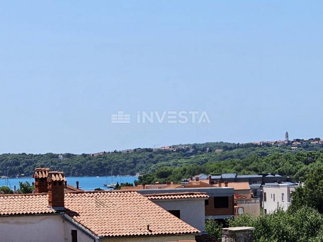 Croatia, Istria, Medulin center, quality apartment house 510 m², near the sea