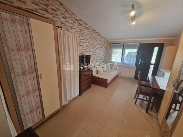 Fažana Area, Detached House 255m2 with Large Yard