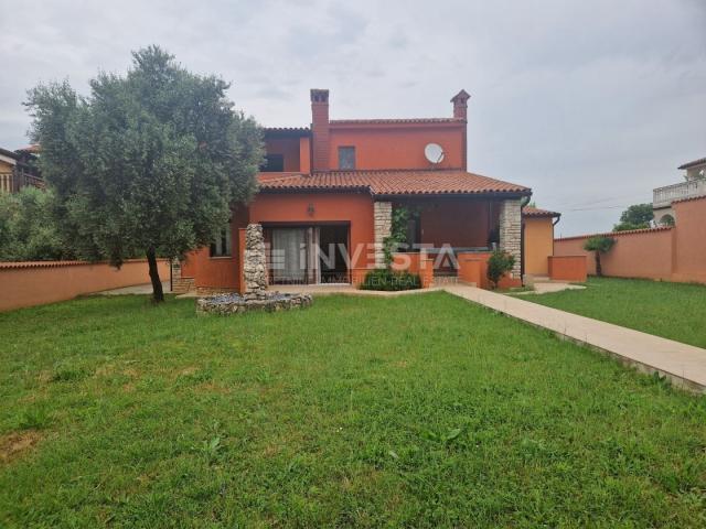 Fažana Area, Detached House 255m2 with Large Yard