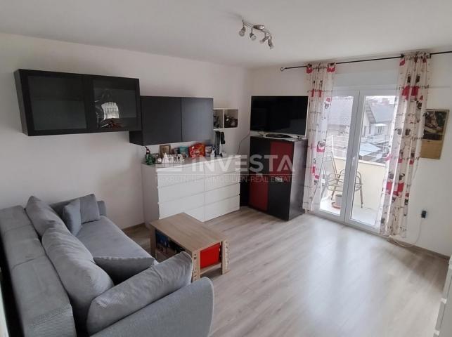 Pula, Stoja, eingerichtete Wohnung 51m², Meerblick