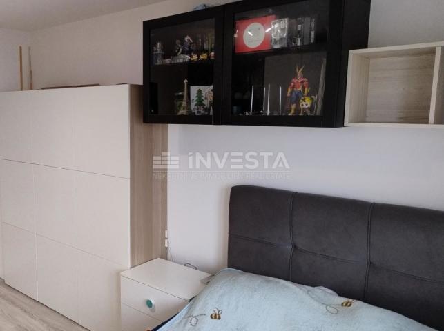 Pula, Stoja, eingerichtete Wohnung 51m², Meerblick