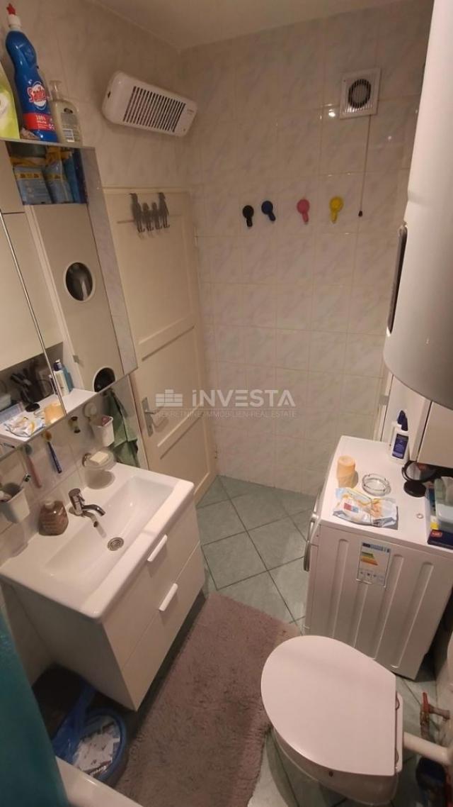 Pula, Stoja, eingerichtete Wohnung 51m², Meerblick