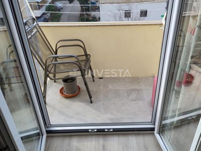 Pula, Stoja, eingerichtete Wohnung 51m², Meerblick