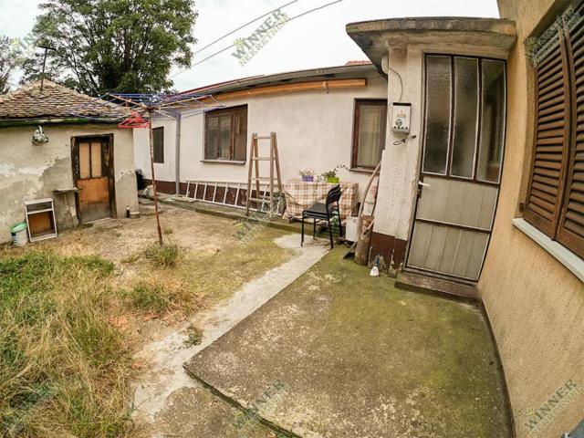 Izdavanje Stan Zemun Ugrinovacka, Sava Kovacevic, 50m2 2. 0 ID#1341