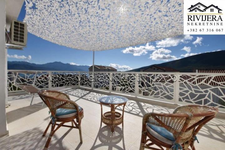 For sale luxury modern villa with Pool in Djenovici Herceg Novi