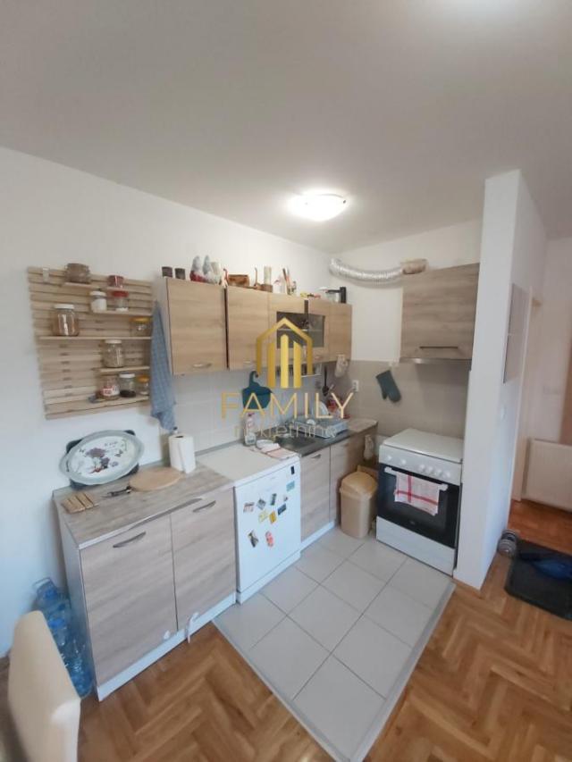 Dvoiposoban , Adice, Pavla Bakića, 54m2, 450e