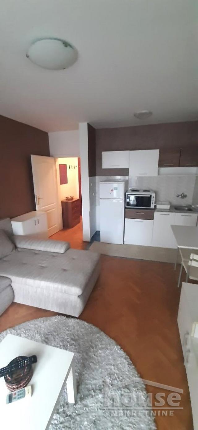 Stan NOVI SAD, BULEVAR, kv: 25, € 74160, ID: 1060297