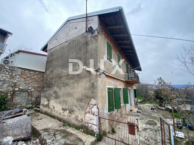 RIJEKA, KOZALA - samostojeća stara talijanska villa iz 1912. godine s pogledom na more i 2. 383 m2 o