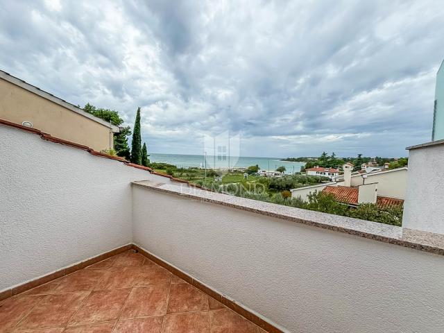 Umag, Umgebung, komfortable Wohnung mit Meerblick!