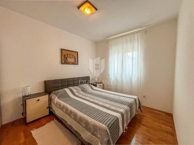 Umag, surroundings, comfortable apartment with sea view!