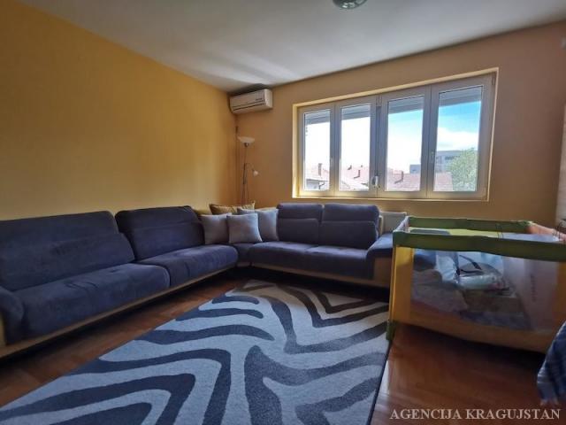 Izdavanje, Stan, 54. 00m2 , Erdoglija