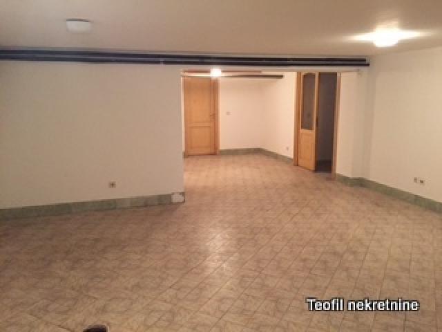 SAVSKI VENAC SENJAK 550m2 , 80+G na 7a , 