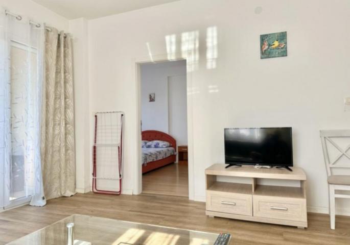 Two bedroom apartment 65m2 in Rafailovici