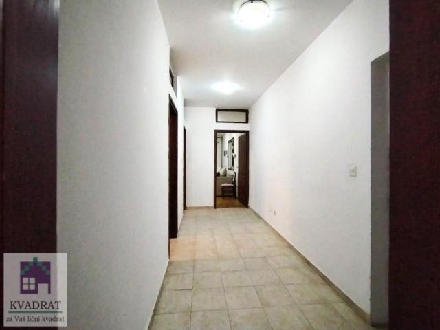 Dvoiposoban stan 63 m², I sprat, Obrenovac - 350€