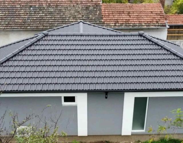 Prodaje se montažna kuća 105 m2 +14 m2 pomoćni objekat