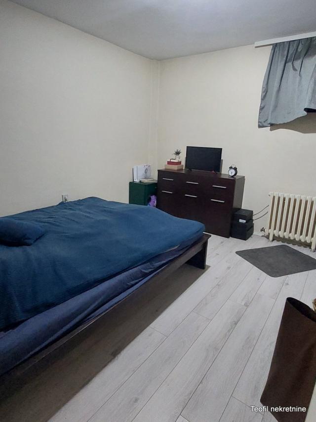 NOVI BEOGRAD DR IVANA RIBARA 61m2 , 135000e