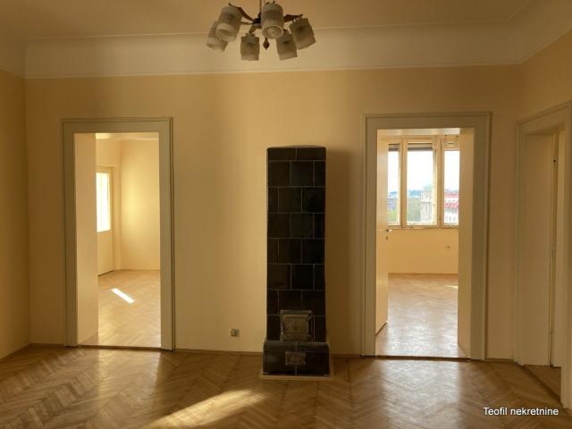 SAVSKI VENAC CENTAR 102m2 , (T+L) , 282000e