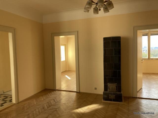 SAVSKI VENAC CENTAR 102m2 , (T+L) , 282000e