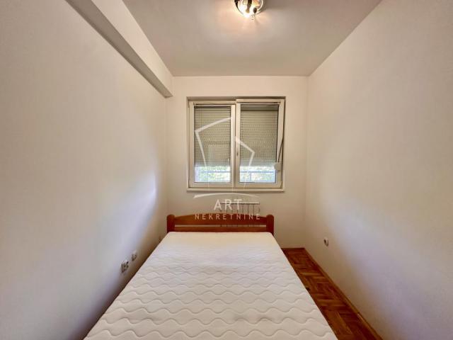 Zemun, dvosoban stan, mereno 40m2 ID#9033