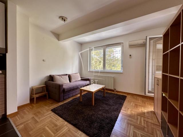 Zemun, dvosoban stan, mereno 40m2 ID#9033