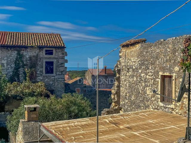 Istria, Brtonigla, Beautiful terraced house in a quiet street!