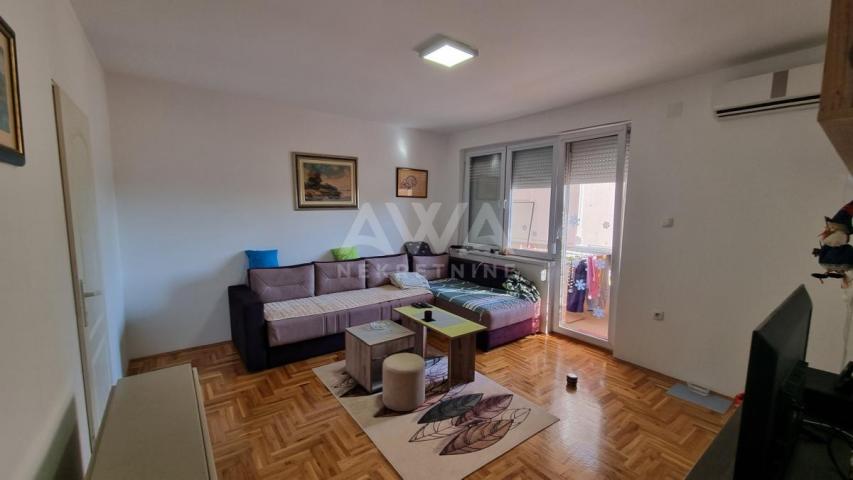 Apatin. Centar. Dvosoban stan, 46m2, II Sprat