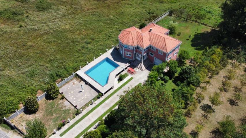 Two-story house with pool, Danilovgrad, Jastreb