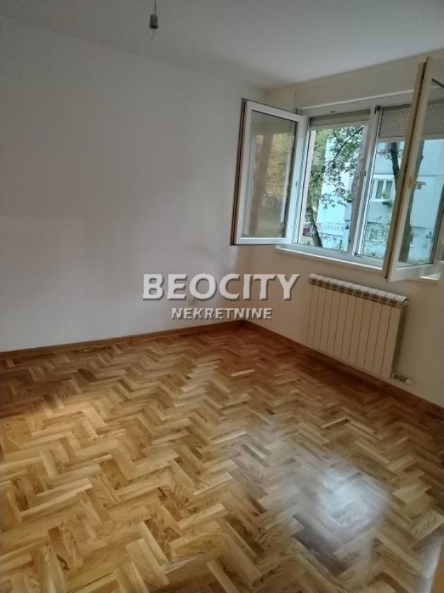 Rakovica, Labudovo brdo,  Serdara Janka Vukotića, 1. 0, 44m2, 89900EUR