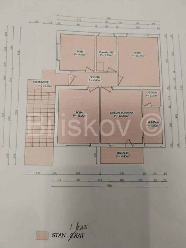 Split, Kman trosoban 73 m2, 1. kat parking, dio dvorišta