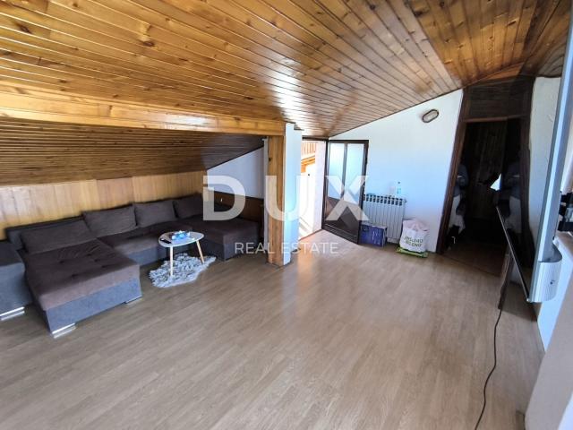 ISTRIA, PULA - Two-story apartment with garden and garage near the beach