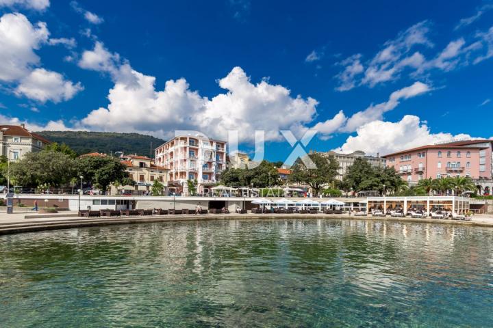 OPATIJA, BREGI - Vila novogradnja u mediteranskom stilu s dvije stambene jedinice, bazenom, gostinjs