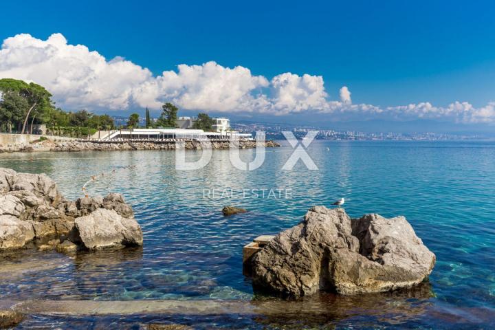 OPATIJA, BREGI - Vila novogradnja u mediteranskom stilu s dvije stambene jedinice, bazenom, gostinjs