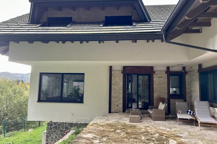 Delnice, Lynx house, moderna villa površine 477m2 s priključkom za bazen