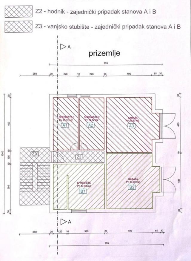 Zentrum von Pula, Etage eines Hauses mit Garten und Garage