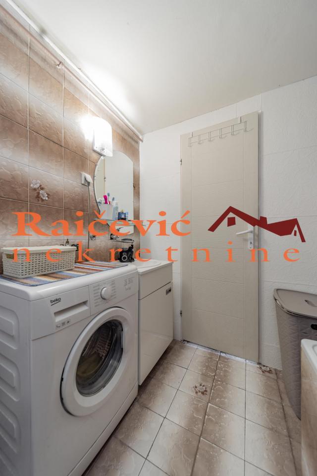 SAVSKI VENAC CENTAR 35m2 , T , 175000e