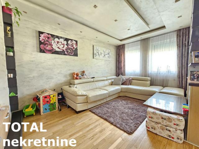 4 Četvorosoban stan NOVI SAD, 247200€