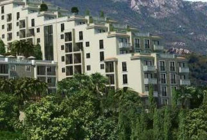 Urbanized land for sale, 1900 m2 (GBA: 2200 m2), Budva