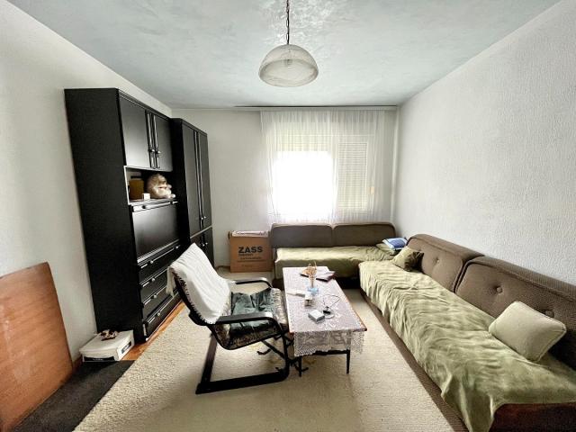 Zaplanjska, renoviran dvosoban stan, 61m2